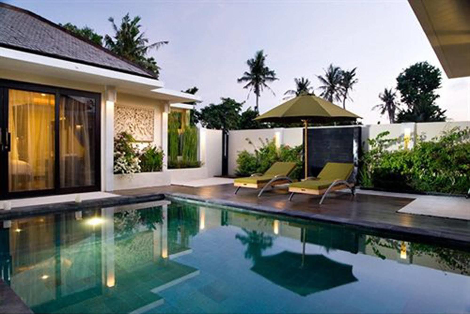 The Seri Villas Seminyak By Premier Hospitality Asia ภายนอก รูปภาพ