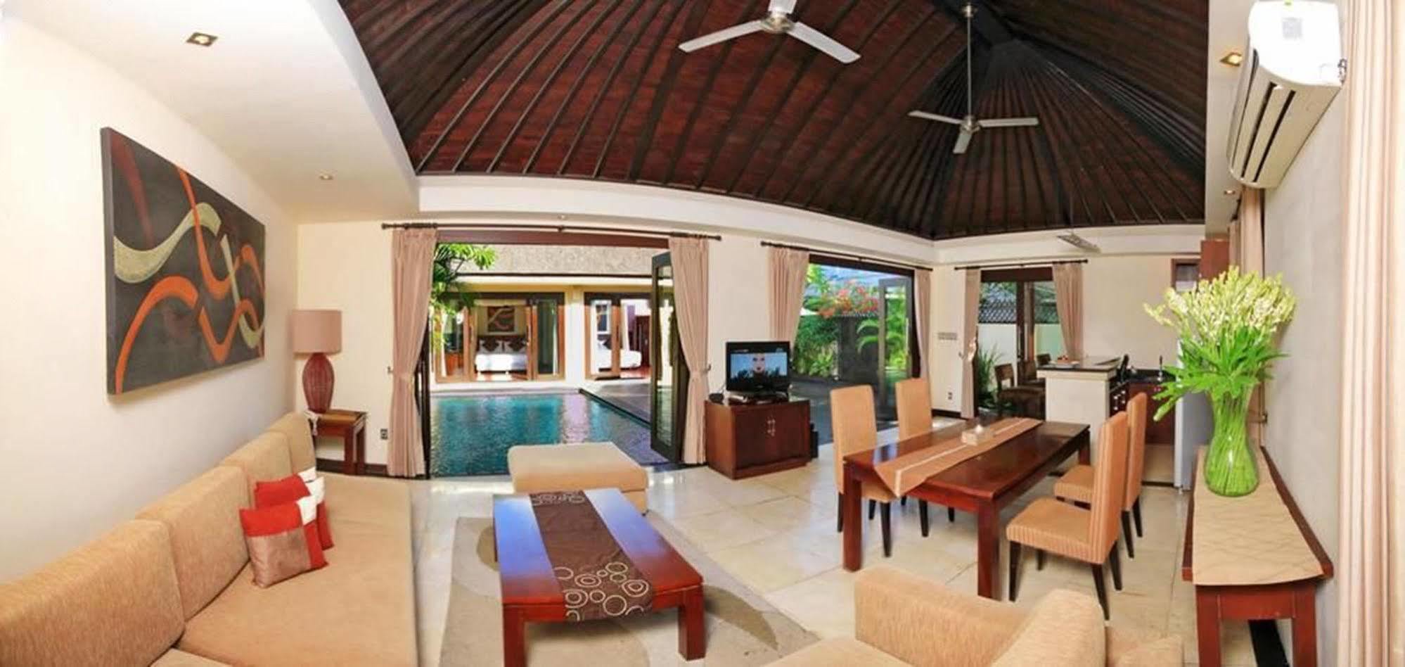 The Seri Villas Seminyak By Premier Hospitality Asia ภายนอก รูปภาพ